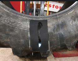 Reparación neumático 29.5 R25 en caliente con parche 152